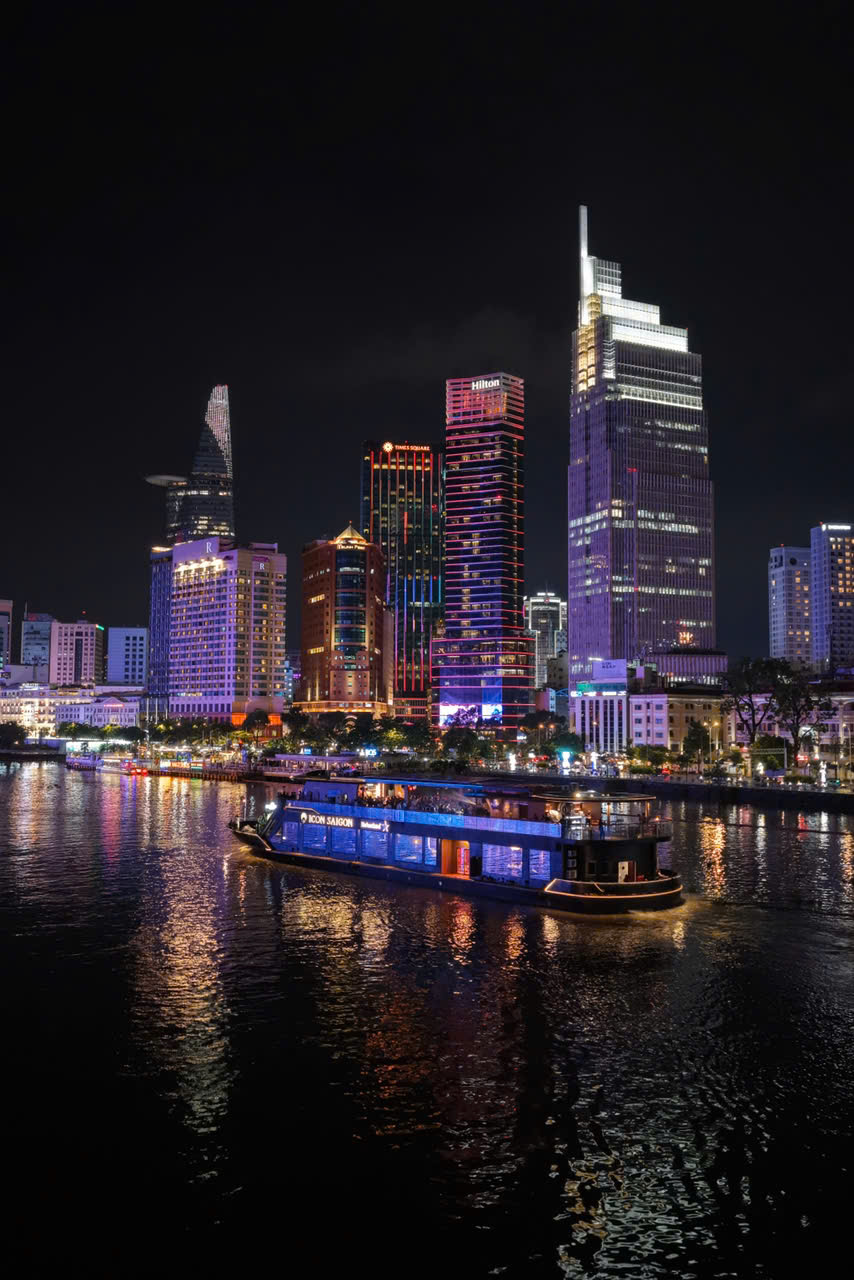 VIEW TONG THE ICON SAIGON